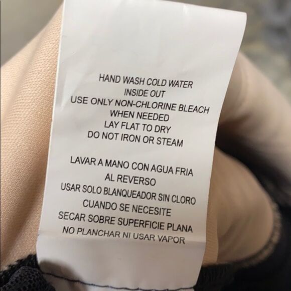 Speechless Sleeveless Gold Sequin Peplum dress M - Picture 7 of 8